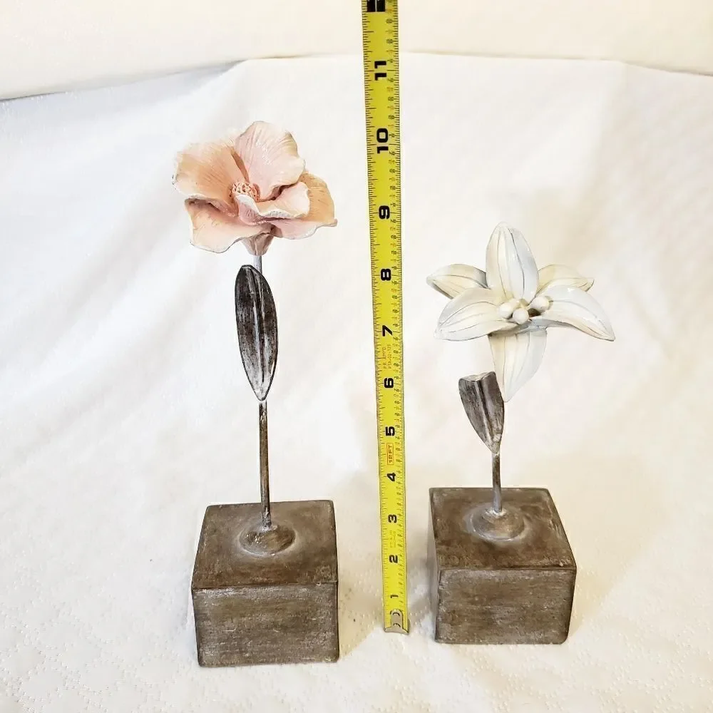 Flowers Table Decor Accent Pieces NWOT